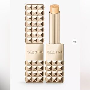 Valentino Spike Valentino Buttery Matte Lip Color